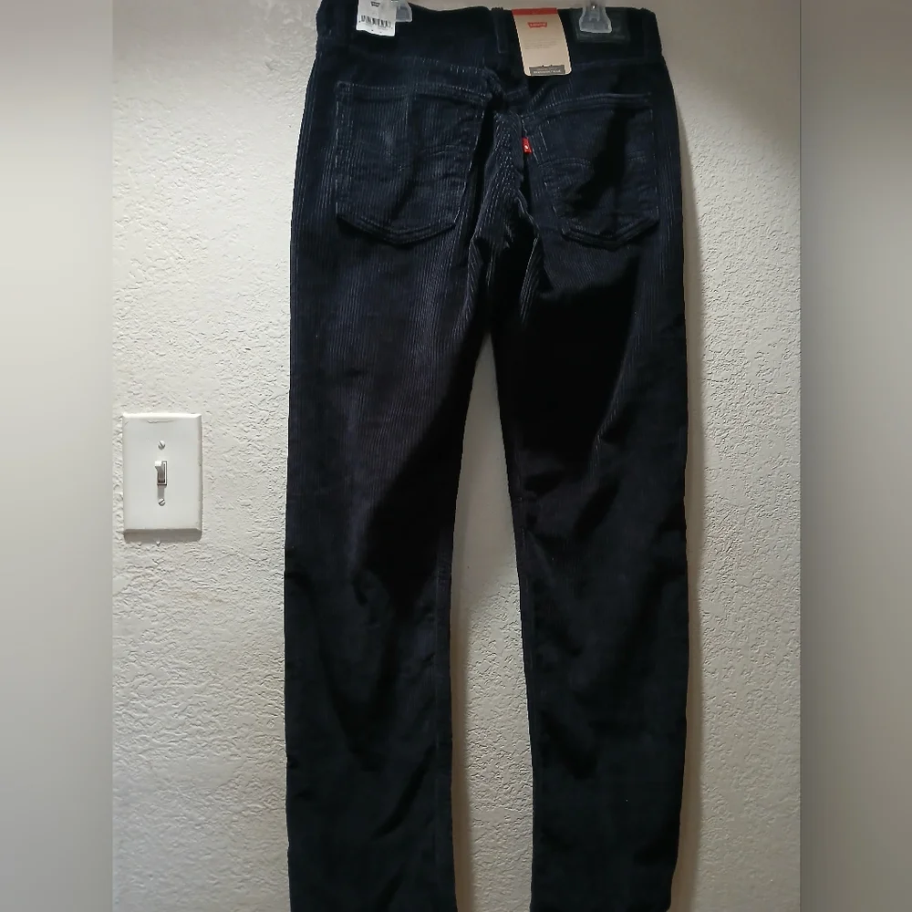 levis size 27x 30 Black Corduroy Pants - Picture 4 of 4
